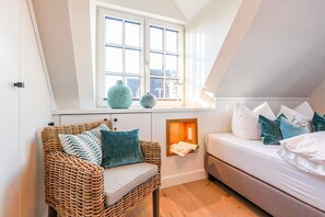 3 Schlafzimmer, Schreibtisch, Bügeleisen/Bügelbrett, WLAN