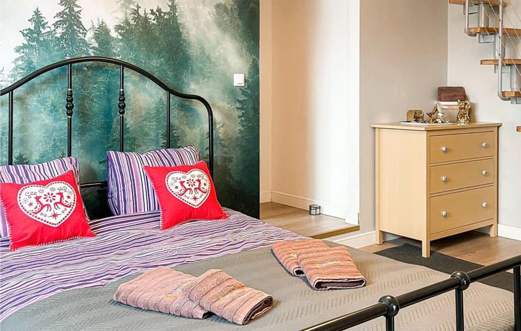 3 habitaciones, cuna de viaje, wifi gratis y ropa de cama 