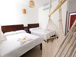 Double Room, 2 Double Beds | Desk, laptop workspace, iron/ironing board, bed sheets - Casa Ramona (Flores)