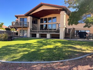 Exterior - Rimview Lake Powell Home-Stunning views and a spacious family friendly home! (Page)