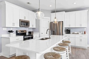 Fridge, microwave, oven, stovetop - Sweet Tooth by Brunswick Vacation Rentals w/ Pool (Ocean Isle Beach)