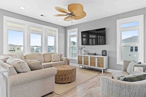 TV, foosball - Sweet Tooth by Brunswick Vacation Rentals w/ Pool (Ocean Isle Beach)