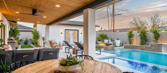Beautifully Designed Home w/ Pool for Families and Groups