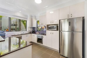 Mikrobølgeovn, ovn og oppvaskmaskin