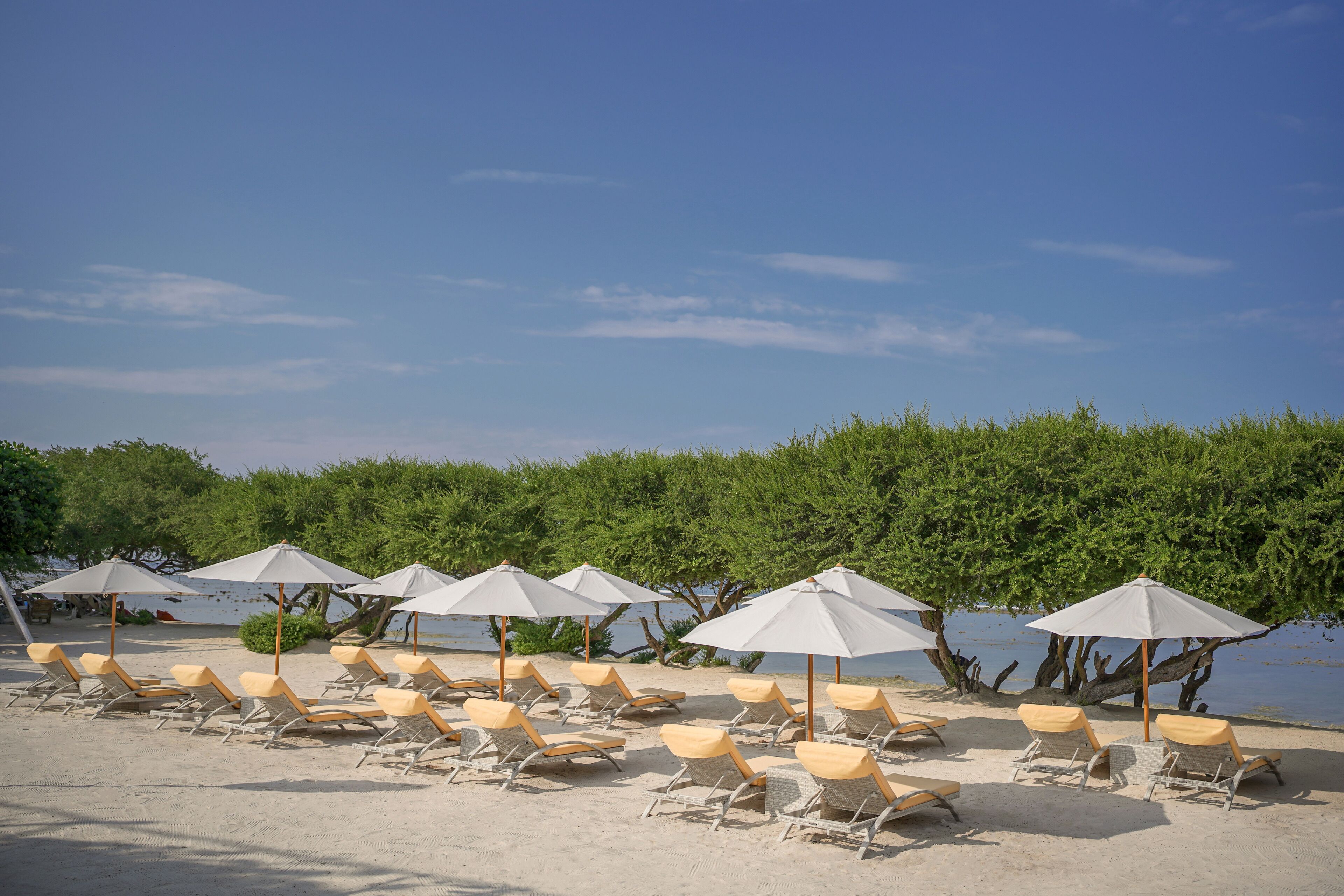 Utsikt mot strand/hav