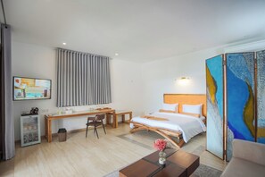 Suite júnior (Adults Only) | Minibar, escriptori, planxa i posts de planxar i wifi gratuïta 