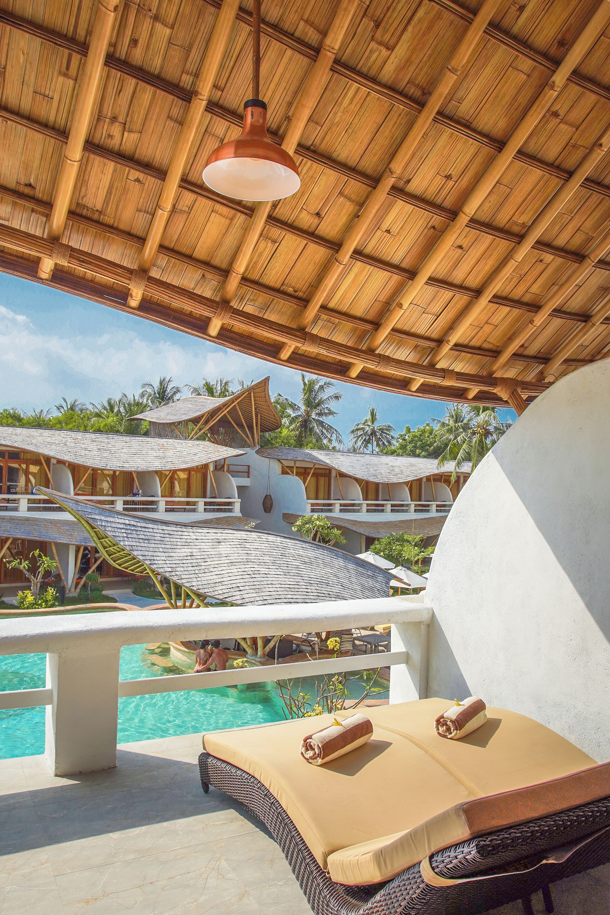 设计客房, 1 张特大床 | 迷你吧、办公桌、熨斗/熨板、免费 WiFi