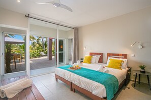 4 Schlafzimmer, Schreibtisch, Reisekinderbett, WLAN