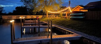 Cozy retreat located off Lake Erie in Woodchuck Marina!