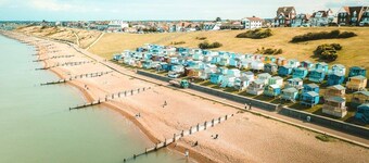 Whitstable's Beachcombers, sleeps 10, Dog friendly