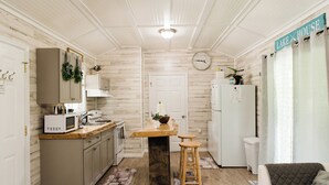 Unclassified image, 3 of 16, button - New Tiny Lake Home (Salt Lick)