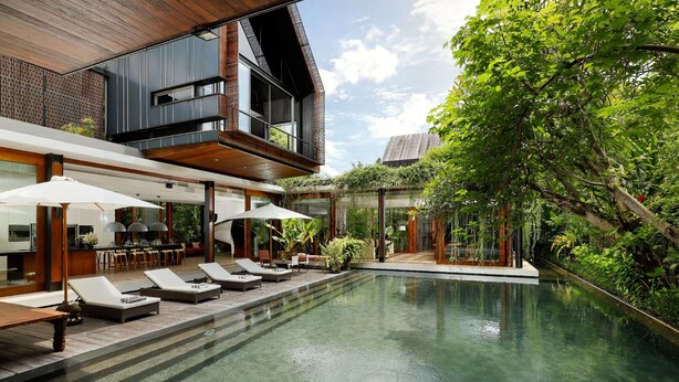Outdoor pool - Villa Svarga (Denpasar)
