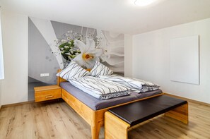 2 bedrooms, free WiFi, bed sheets