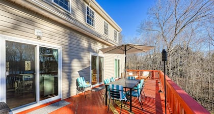 Lakeside retreat with a firepit, dock, sprawling deck, pool table - dog friendly