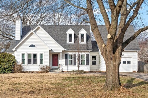 Hudson House | 0.2 Miles to Red River (1726 Broadripple Drive)