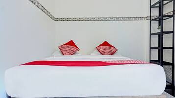 Kamar Double Standar | Wi-Fi gratis dan seprai linen