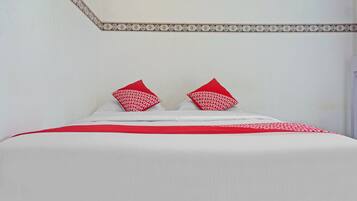 Standard Double Room | Free WiFi, bed sheets