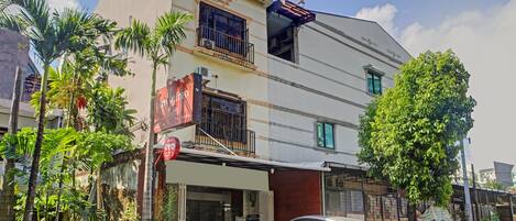 Fachada da propriedade