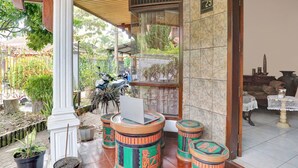 Unclassified image, 2 of 21, button - OYO Life  90539 Taman Borobudur Guest House Syariah (Malang)