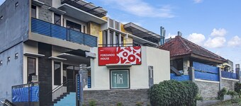 OYO Living 90950 Forzando House