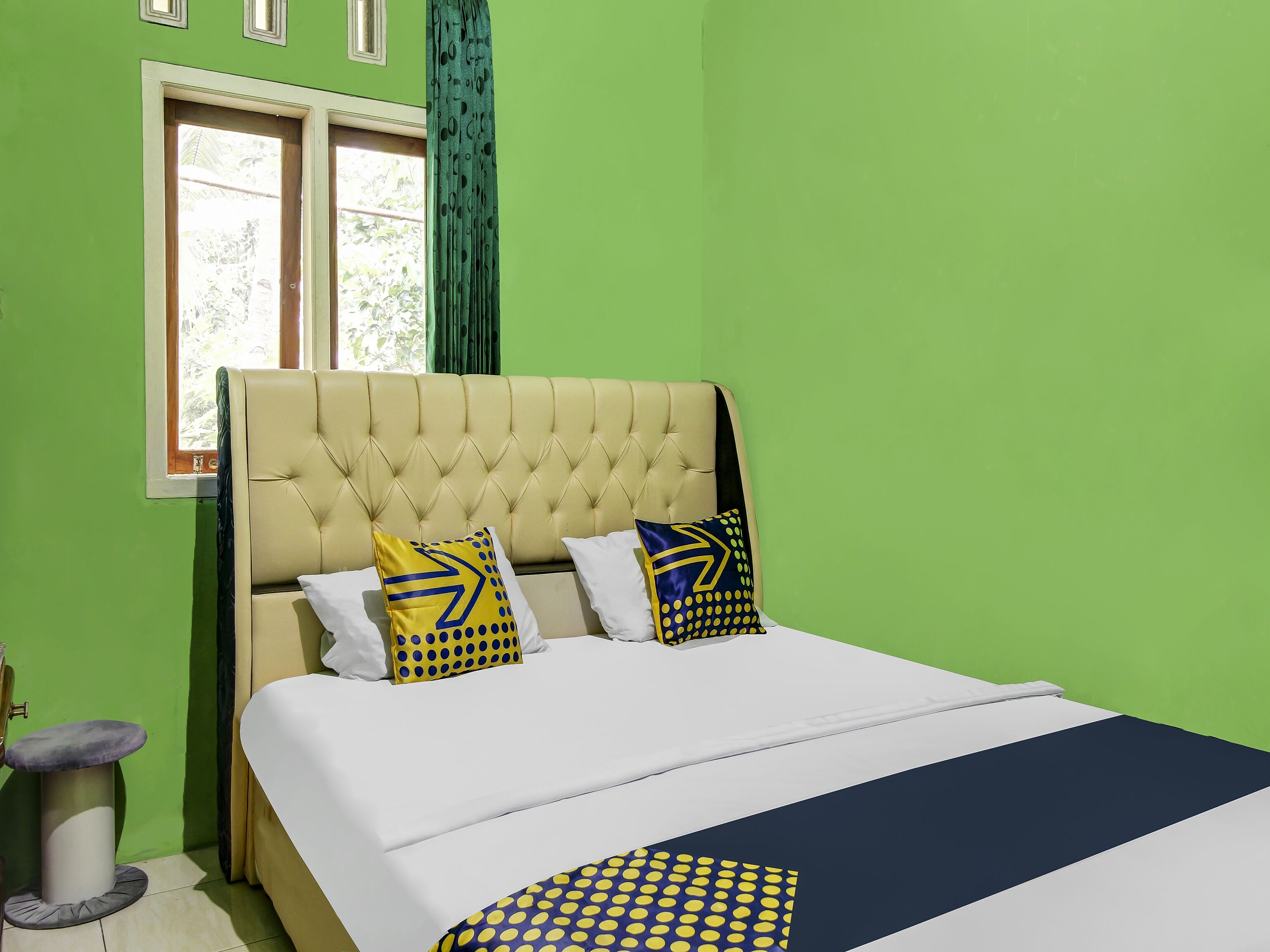 Economy Double Room | Bed sheets