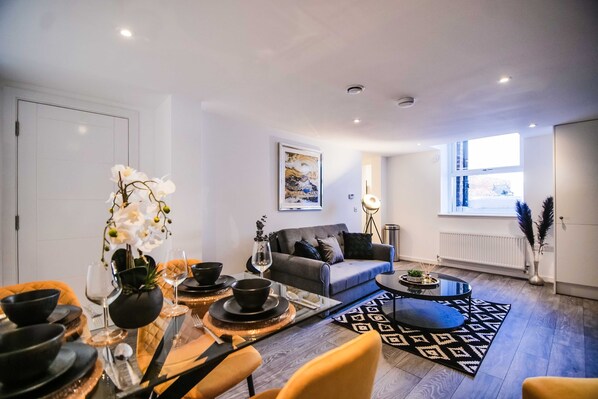 Interior - A 1 bedroom apartment with an open plan kitchen, diner, and lounge. (York)