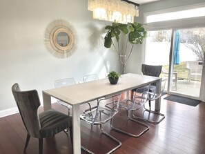 Dining - Cary Family and Pet House (Cary)