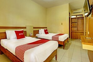 Family Studio | Free WiFi, bed sheets - OYO Collection O 91125 Puri Dewa Bharata (Jimbaran)