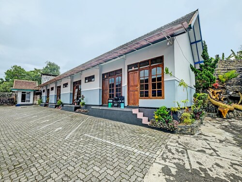 Hotel O Citra Dewi 2