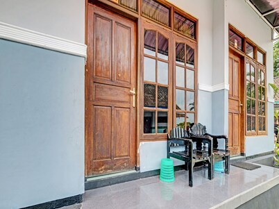 SPOT ON 91912 Hotel Citra Dewi 2