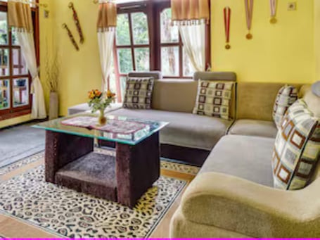 Reception. Hotel O Kampung Wisata Ekologi Puspa JagadNearGunung Kelud