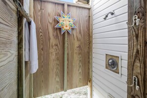 Unclassified image, 2 of 49, button