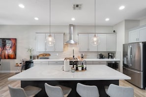 Microwave, oven, stovetop, dishwasher