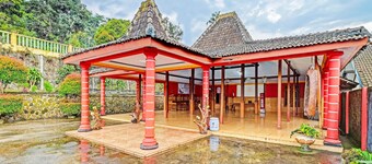 OYO Homes 91095 Desa Wisata Conto