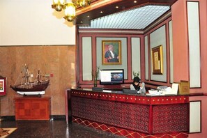 Lobby - Safeer Hotel Suites (Muscat)