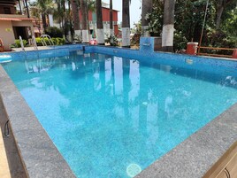 Εξωτερική πισίνα