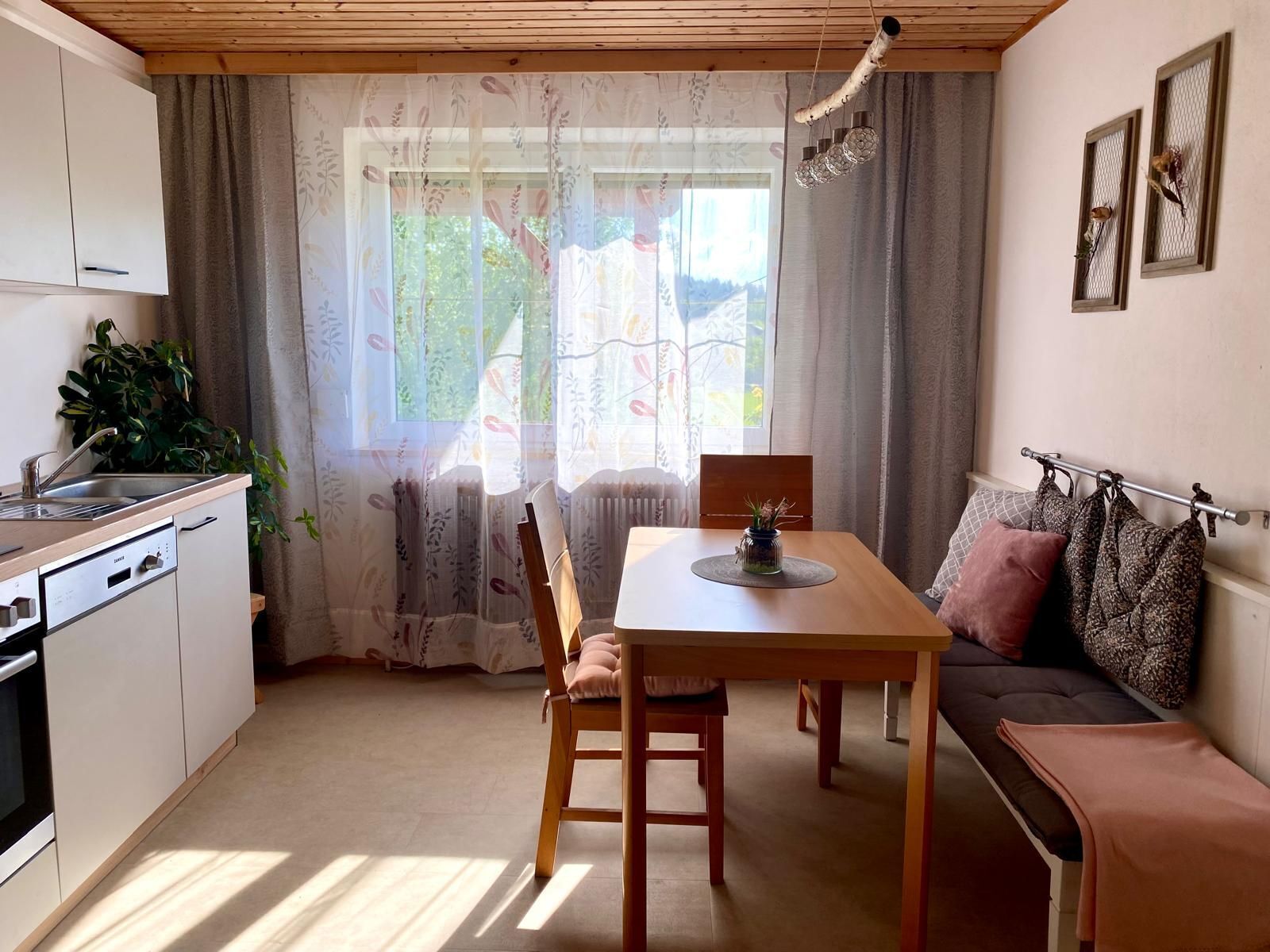 Ruheoase in der Natur nahe am Attersee