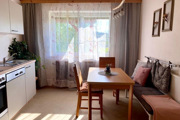 Ruheoase in der Natur nahe am Attersee