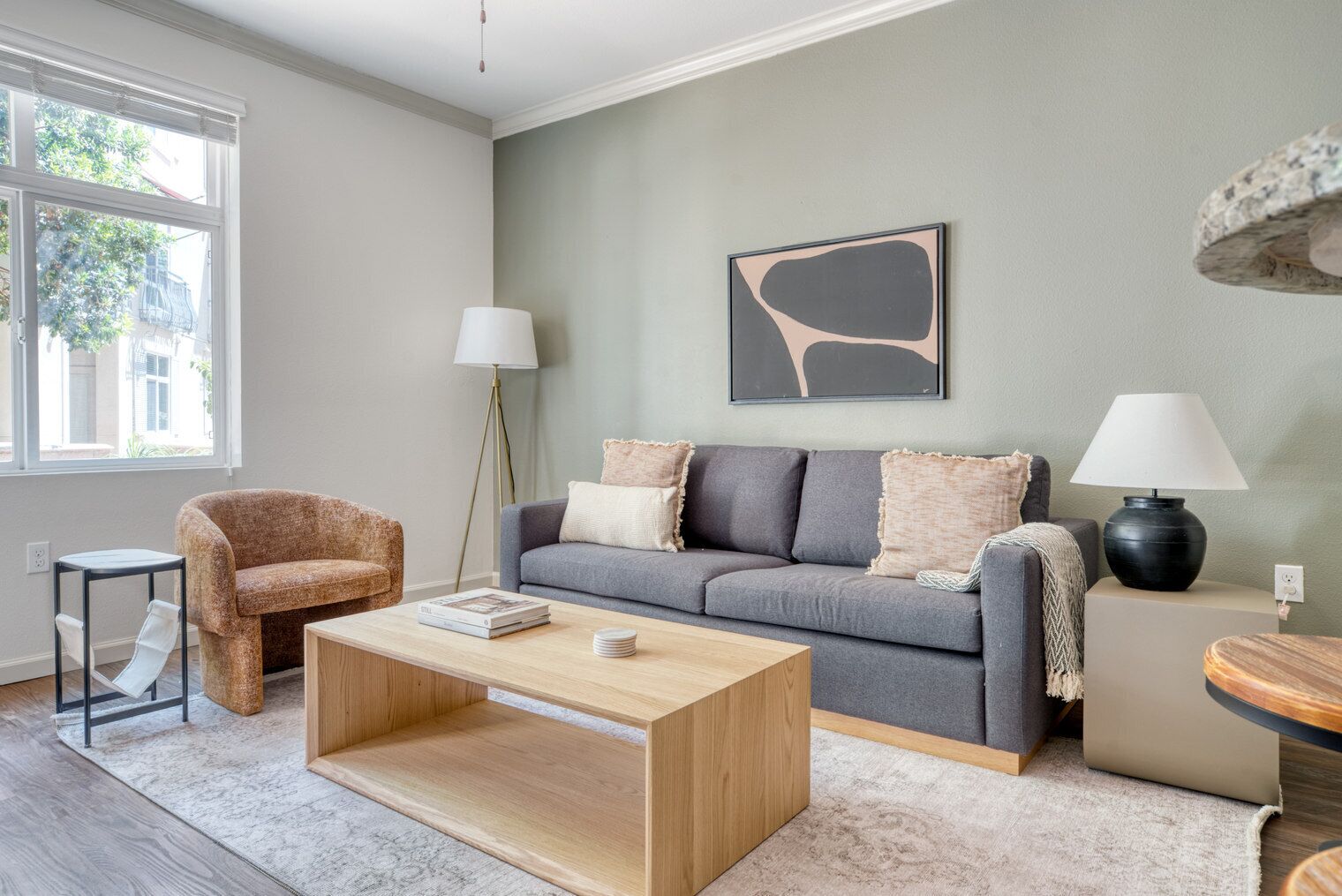 Amazing San Jose 1BR w/ W/D, Pool & A/C, nr Samsung, by Blueground