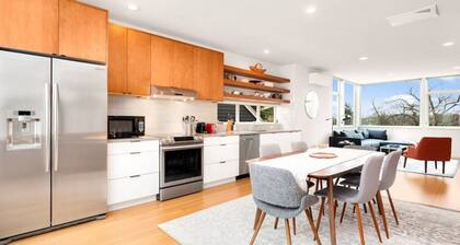 Central Oasis ~ Rooftop Patio