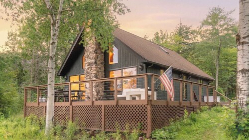 Lakeside Retreat | Dock, Kayaks & Fire Pit