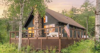 Lakeside Retreat | Dock, Kayaks & Fire Pit