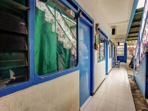 Interior detail - OYO Life 90523 Homestay Jenggolo (Sidoarjo)