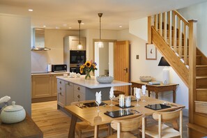 Dining - The Reading Rooms -  a pet friendly that sleeps 4 guests  in 2 bedrooms (Skipton)