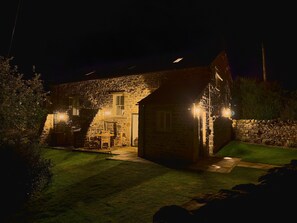 Exterior - The Reading Rooms -  a pet friendly that sleeps 4 guests  in 2 bedrooms (Skipton)