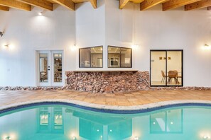 Pool - Honeypot by AvantStay | Indoor Pool & Hot Tub (Big Bear Lake)