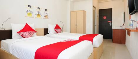 Bureau, espace de travail pour ordinateur portable, Wi-Fi gratuit