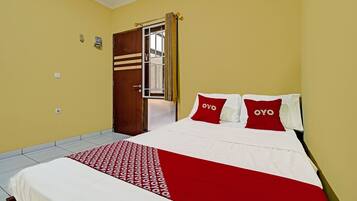 Standard Double Room | Peti besi dalam bilik, ruang kerja komputer riba, Wi-fi percuma