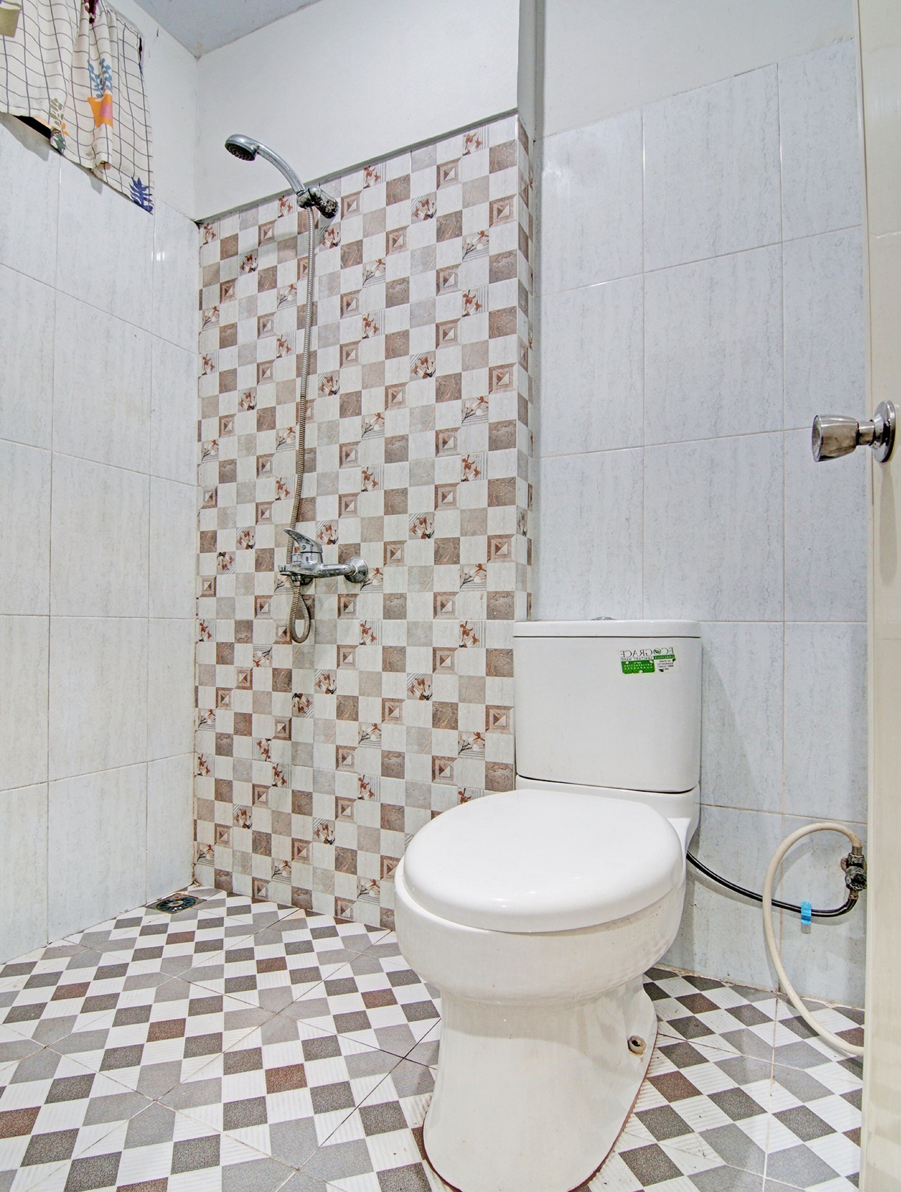 standard double room | bathroom | shower, rainfall showerhead, towels, toilet paper