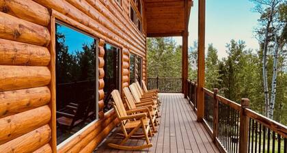 20 Miles from Yellowstone with great views and 2 living rooms - Aspen Ridge